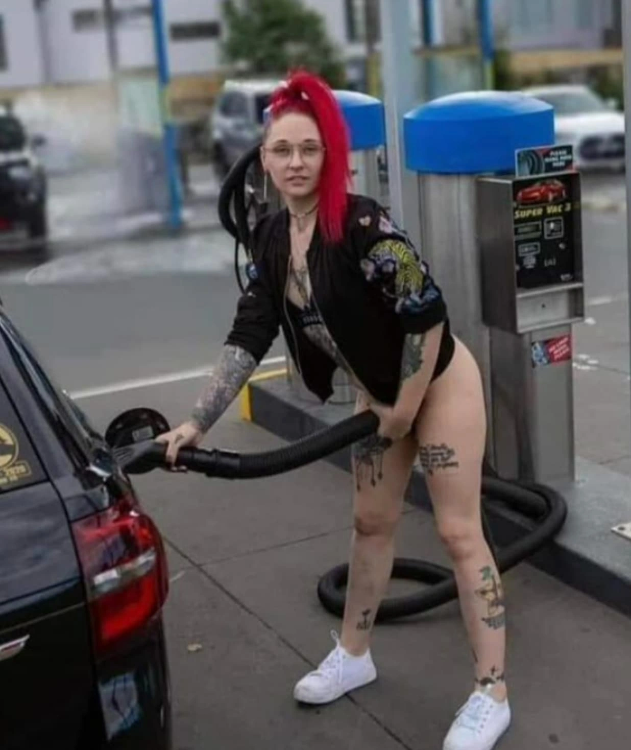 The Top 25 Most Outrageous Photos of the Week