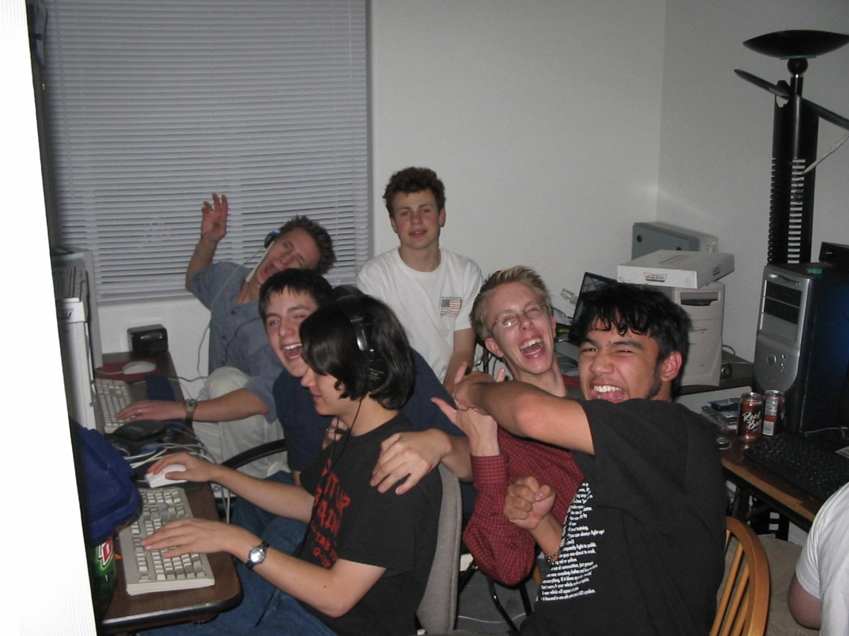 30 Sniff-Worthy Photos from LAN Parties