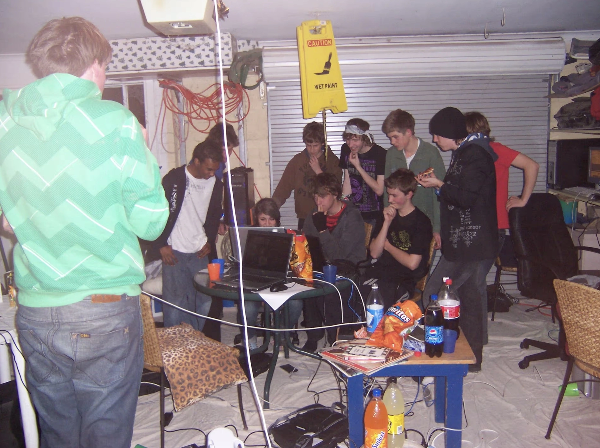 30 Sniff-Worthy Photos from LAN Parties