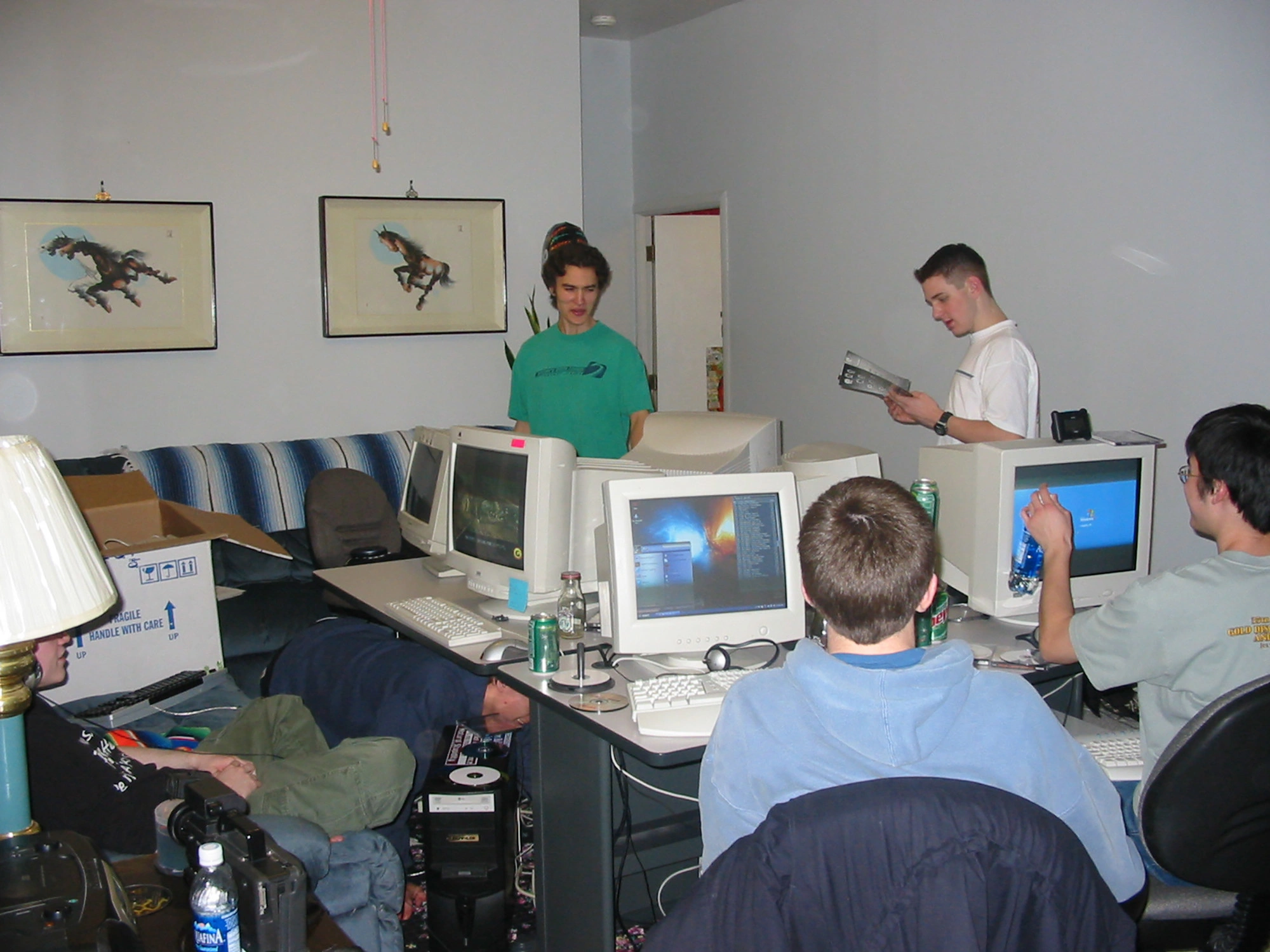 30 Sniff-Worthy Photos from LAN Parties