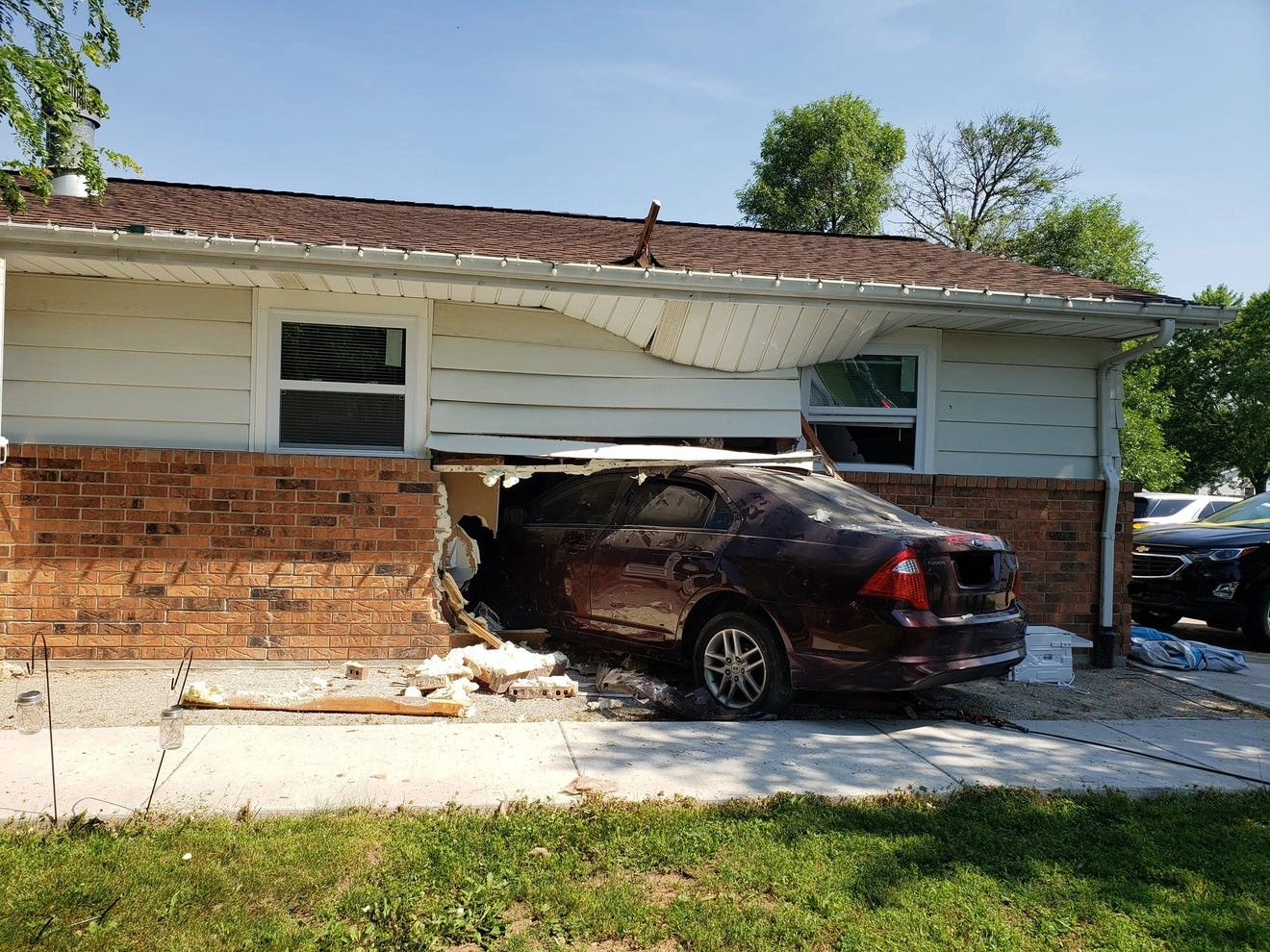 20 Photos That Will Have You Exclaiming 'That's Not a Parking Spot!'