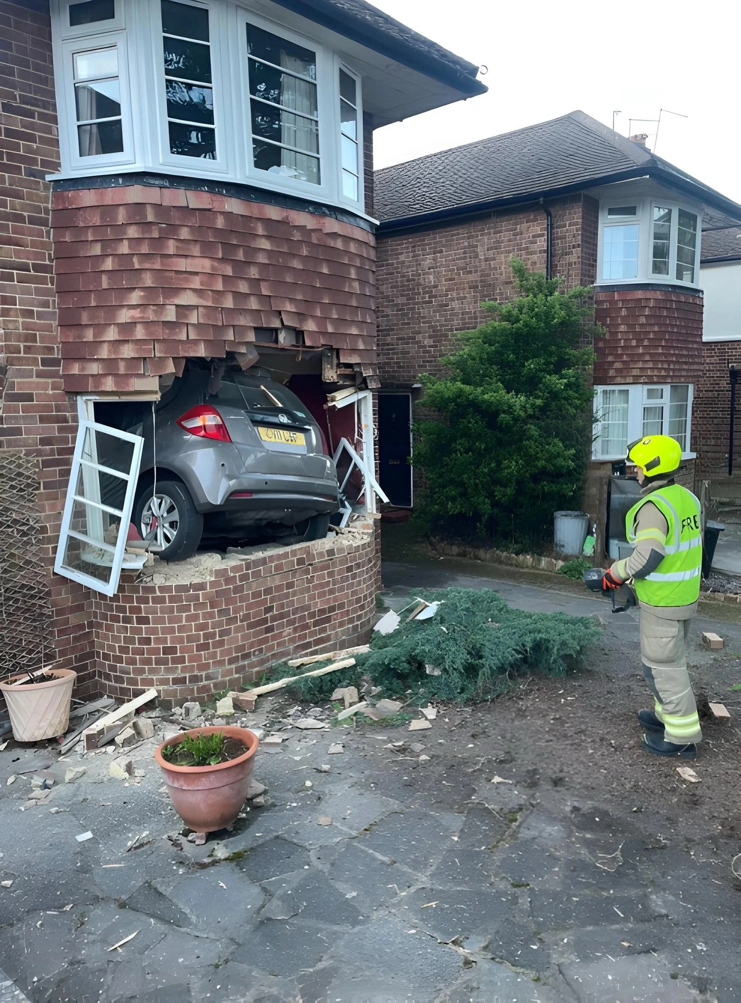 20 Photos That Will Have You Exclaiming 'That's Not a Parking Spot!'