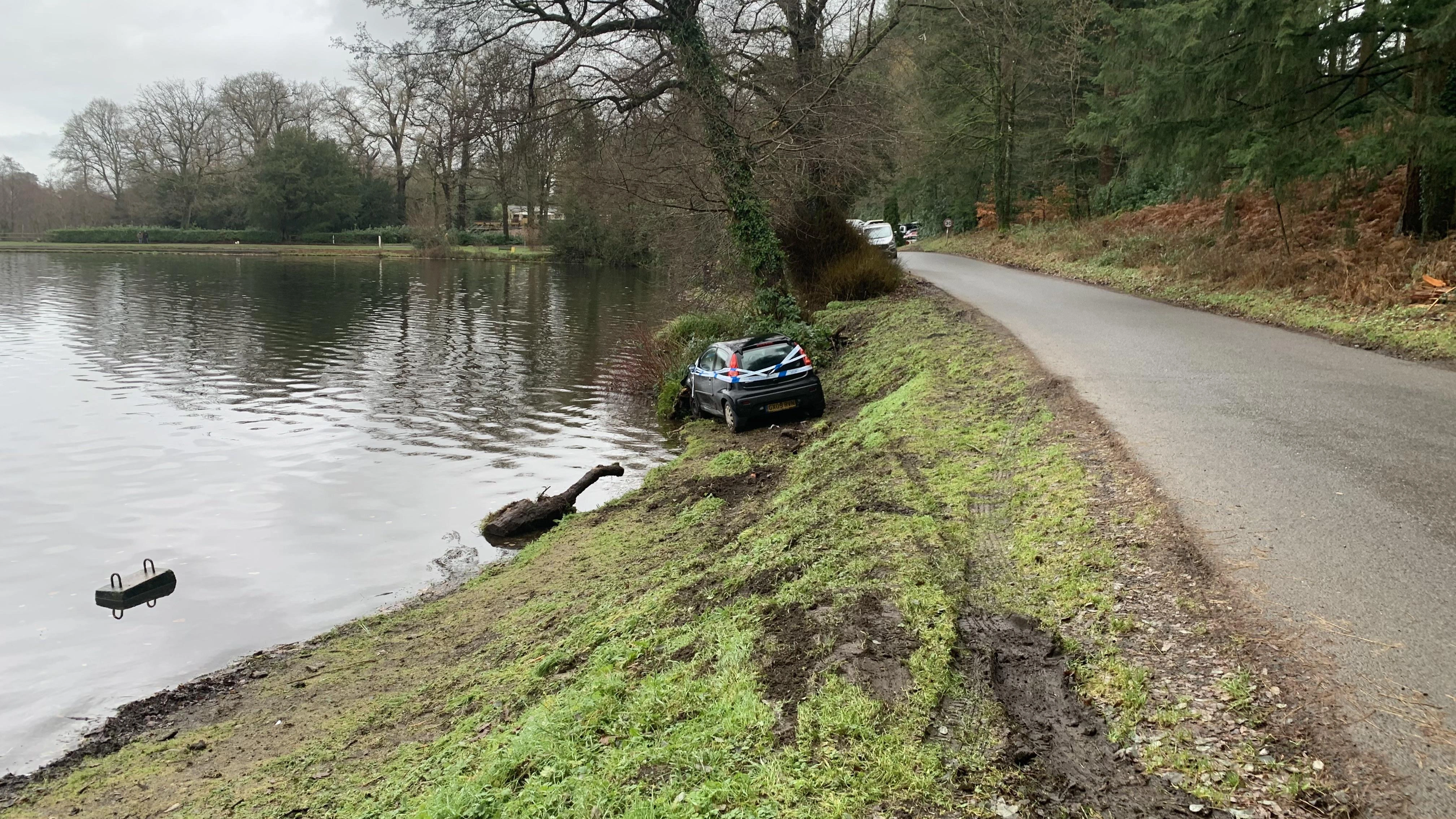 20 Photos That Will Have You Exclaiming 'That's Not a Parking Spot!'