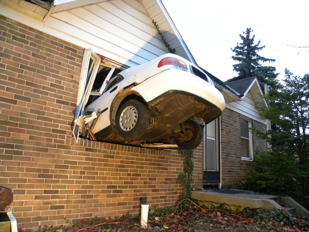 20 Photos That Will Have You Exclaiming 'That's Not a Parking Spot!'